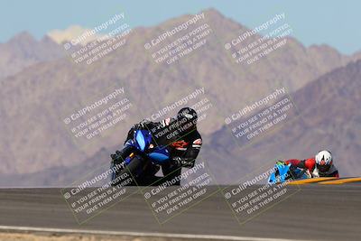 media/Oct-09-2022-SoCal Trackdays (Sun) [[95640aeeb6]]/Turn 9 (1pm)/